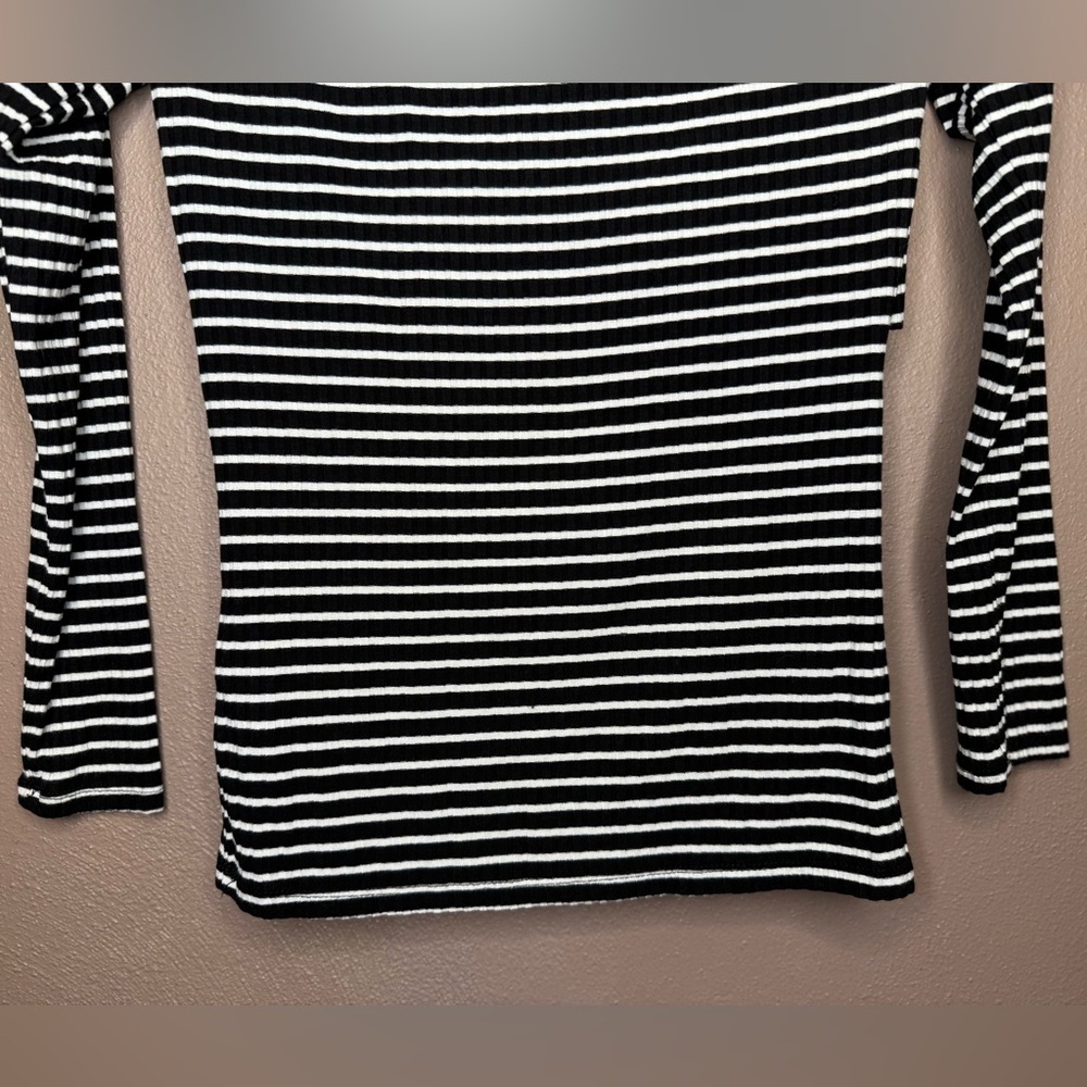 Cotton On Striped Print Ribbed Crossover Long Sleeve Top Size Small Preppy Y2K - Picture 10 of 14